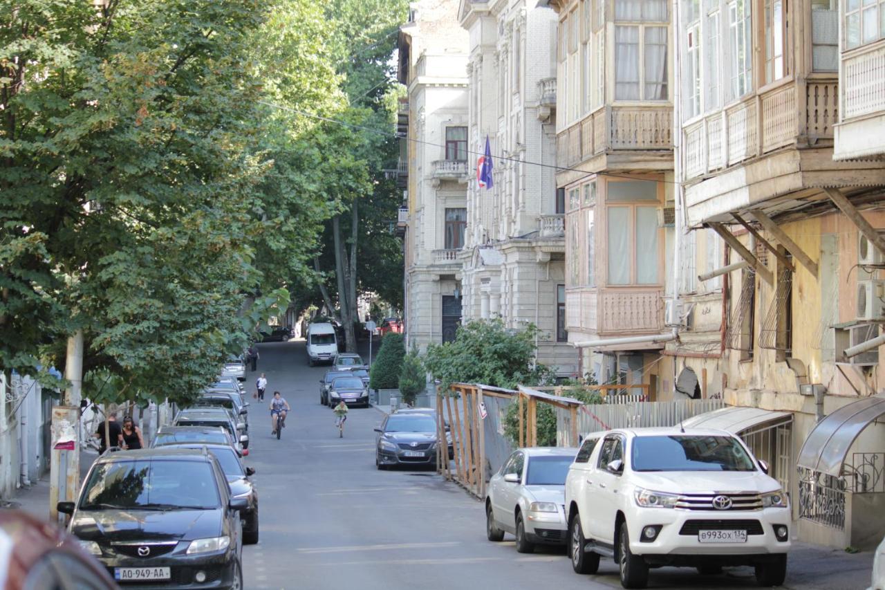 Downtown-Home In The Heart Of Old Tbilisi Ngoại thất bức ảnh